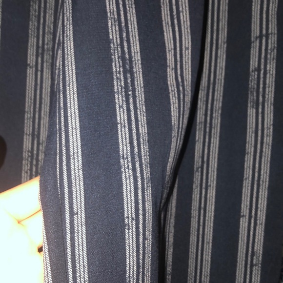 SIENNA SKY FLOWY PANTS!!🤩 - Picture 3 of 4